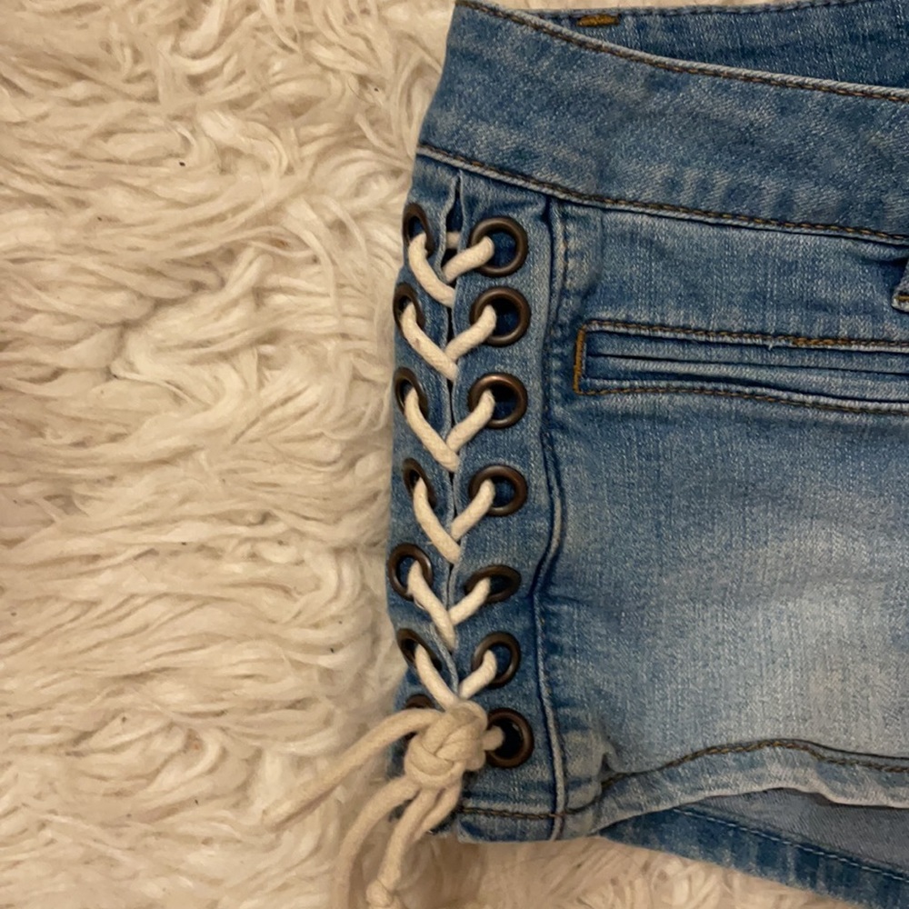 Lace up the side shorts